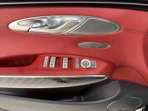 Used 2022 Genesis GV70 3.5T Sport w/ Sport Prestige Package image 11