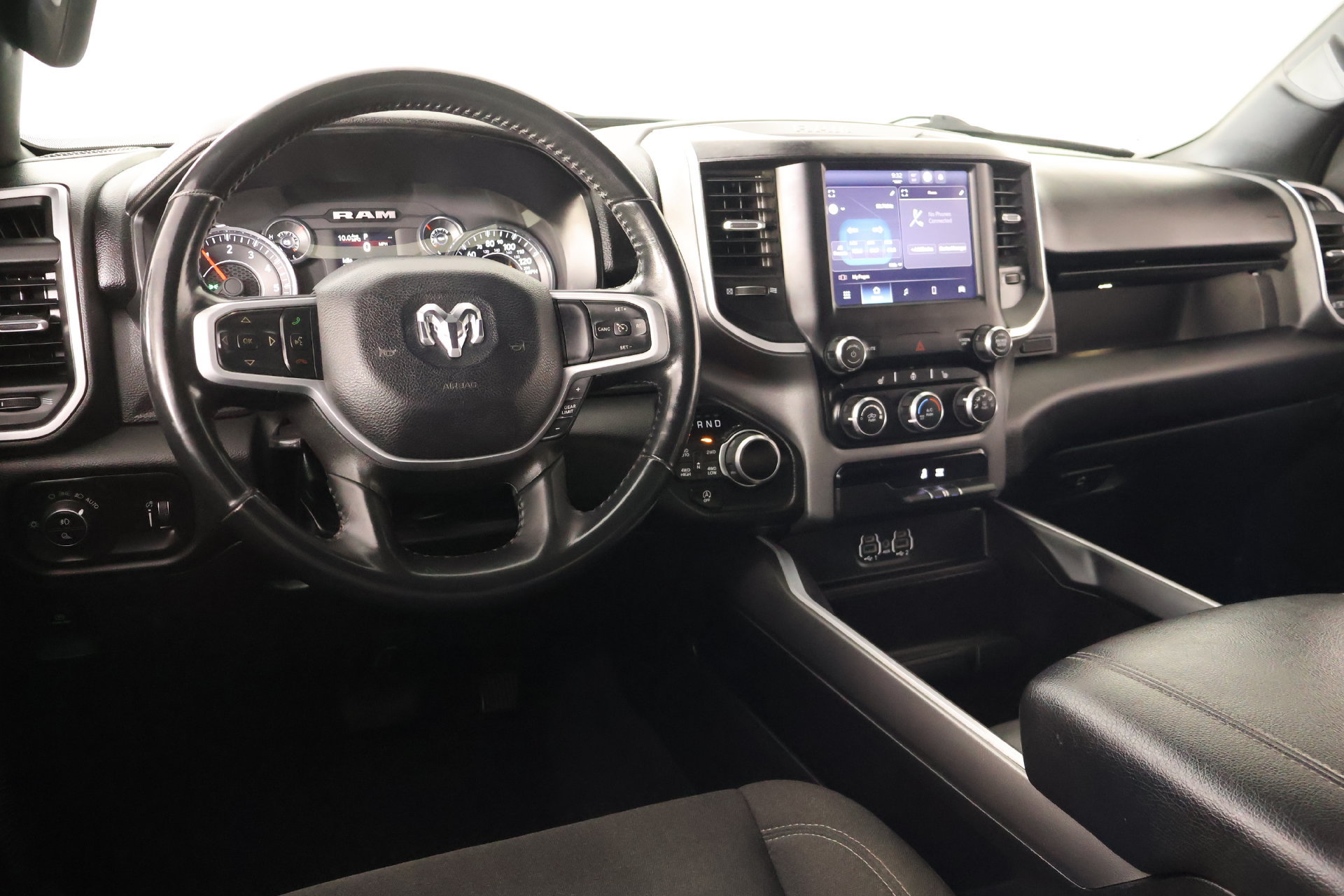 Used 2023 RAM 1500 Big Horn AWD/4WD image 2
