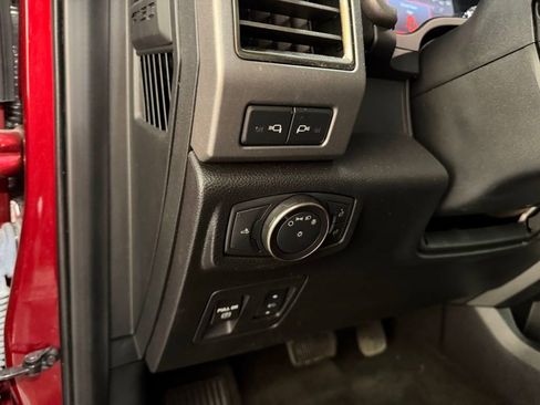 Used 2019 Ford F150 Raptor w/ Equipment Group 802A Luxury image 11