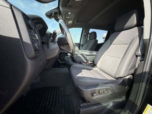 Used 2023 Chevrolet Silverado 1500 Custom Trail Boss image 17