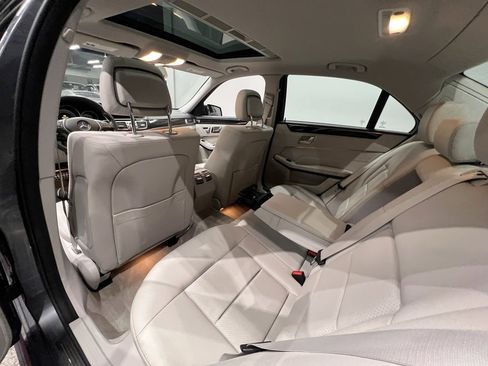 Used 2016 Mercedes-Benz E 350 4MATIC Sedan image 30