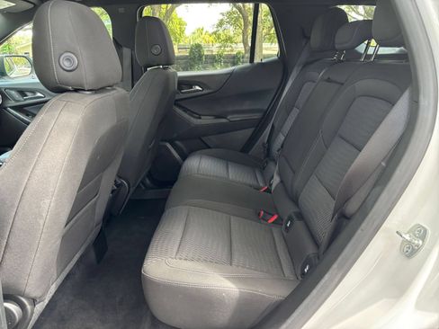 Used 2025 Chevrolet Equinox LT FWD image 38