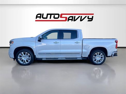 Used 2024 Chevrolet Silverado 1500 High Country w/ High Country Premium Package image 4