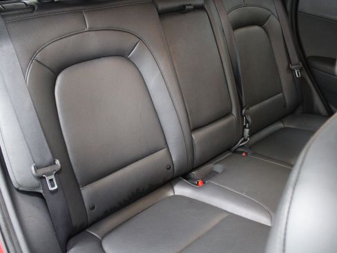 Used 2022 Hyundai Kona Limited FWD image 24
