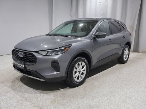 Used 2024 Ford Escape Active AWD/4WD image 5