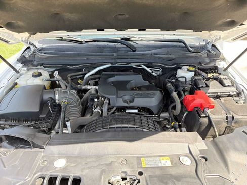 Used 2019 Ford Ranger Lariat w/ Black Appearance Package AWD/4WD image 11