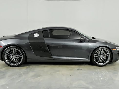 Used 2011 Audi R8 V8 AWD/4WD image 10