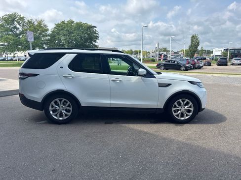 Used 2020 Land Rover Discovery SE AWD/4WD image 6