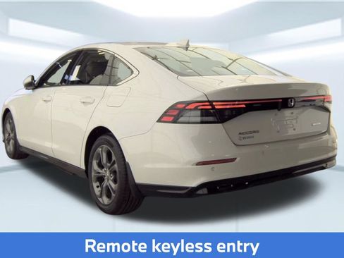 Used 2023 Honda Accord EX-L image 4