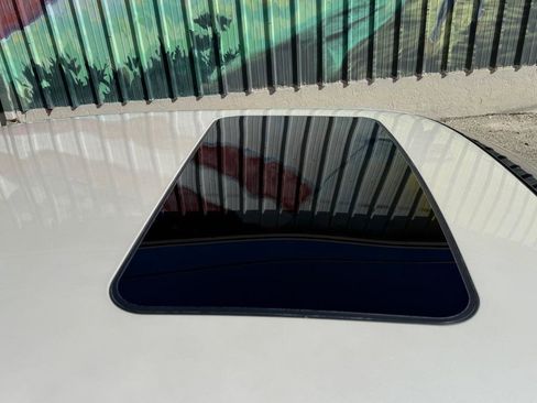 Used 2011 Cadillac DTS Luxury image 7