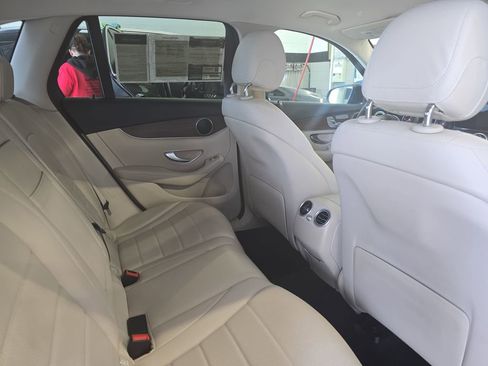 Certified 2022 Mercedes-Benz GLC 300 image 11