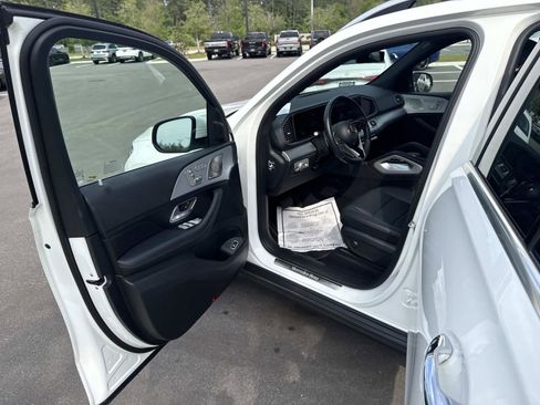 Used 2025 Mercedes-Benz GLE 350 4MATIC image 18