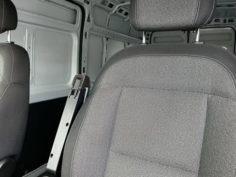 Used 2023 RAM ProMaster 2500 FWD image 15