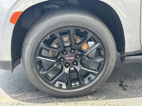 Used 2022 GMC Yukon Denali AWD/4WD image 18