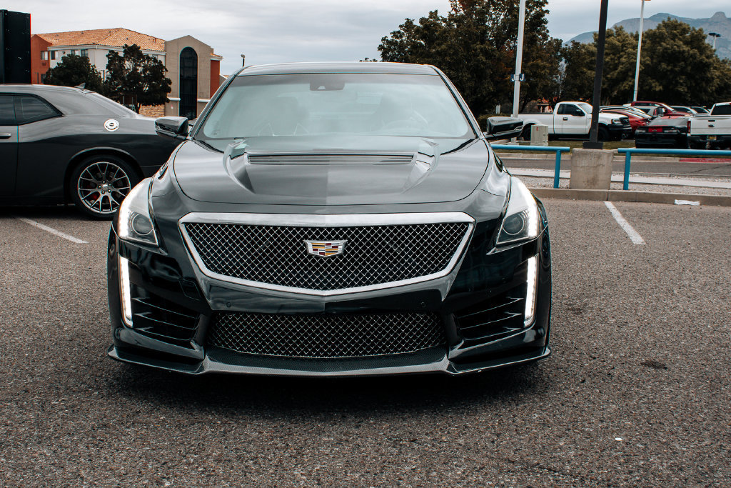 Used 2018 Cadillac CTS V w/ Carbon Fiber Package RWD image 2