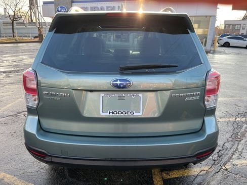 Used 2017 Subaru Forester 2.5i Premium w/ All-Weather Package image 6