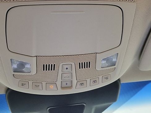 Used 2019 Lincoln Nautilus Reserve image 30