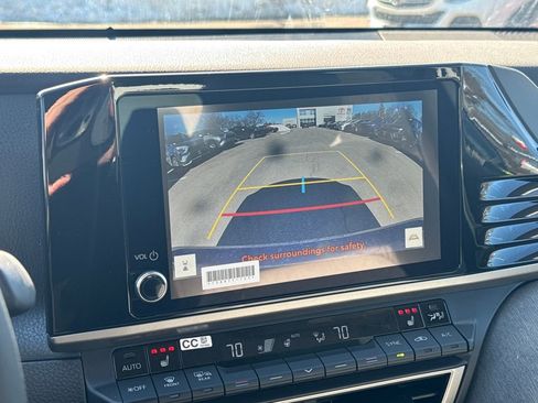 New 2026 Toyota Camry Hybrid image 27