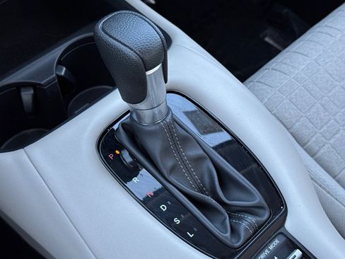 Used 2024 Honda HR-V LX image 18