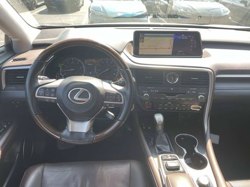 Used 2019 Lexus RX 350L FWD image 14
