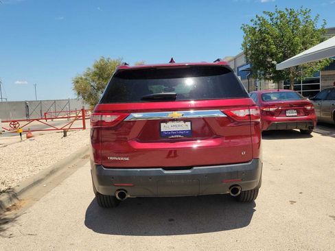 Used 2020 Chevrolet Traverse LT FWD image 7