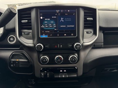 Used 2023 RAM 2500 Big Horn w/ Level 1 Equipment Group image 9