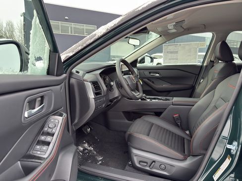 New 2026 Nissan Rogue SV image 26