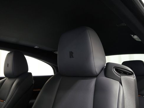 Used 2015 Rolls-Royce Wraith image 17