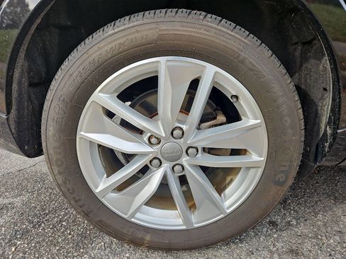 Used 2017 Audi Q3 2.0T Premium Plus w/ Premium Plus Package image 23