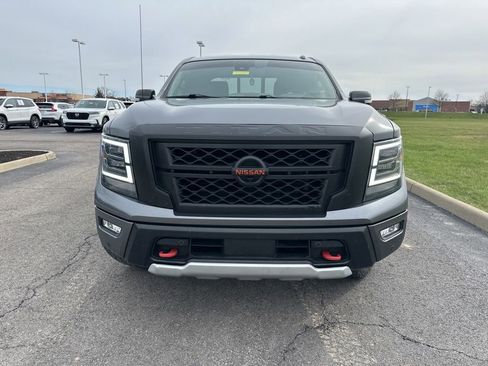 Used 2021 Nissan Titan PRO-4X w/ Pro-4x Convenience Package image 2