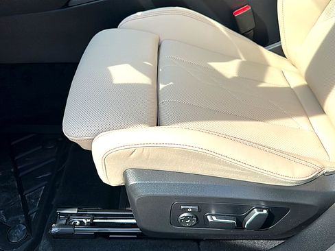 New 2026 BMW X3 xDrive30i w/ Premium Package AWD/4WD image 12