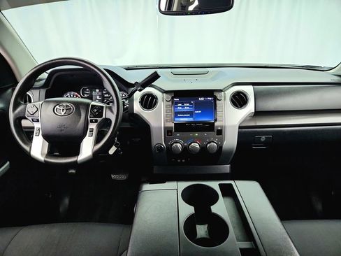Used 2021 Toyota Tundra SR5 AWD/4WD image 14