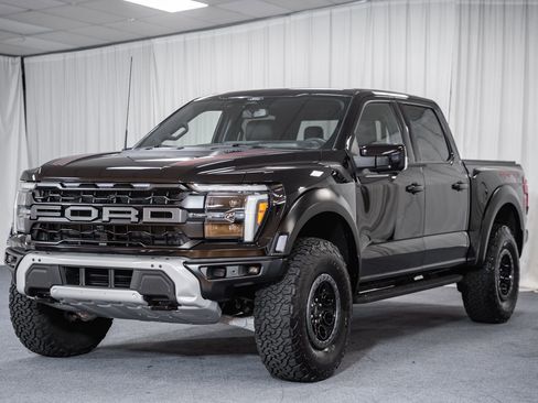 Used 2025 Ford F150 Raptor image 3