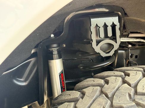 Used 2023 Ford F250 Lariat w/ Chrome Package image 15