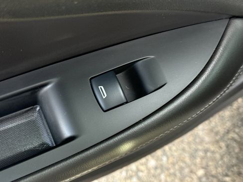 Used 2017 Buick LaCrosse Premium image 30