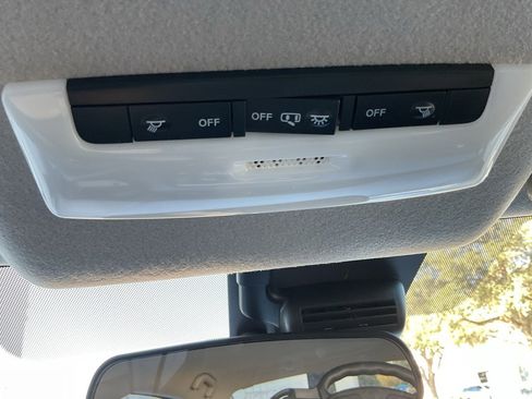 New 2025 Nissan Versa SV w/ Trunk Package image 25