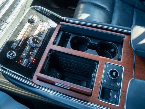 Used 2023 Lincoln Navigator Reserve image 21