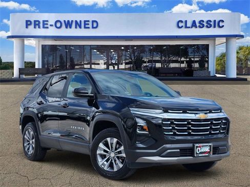 Used 2026 Chevrolet Equinox LT image 1