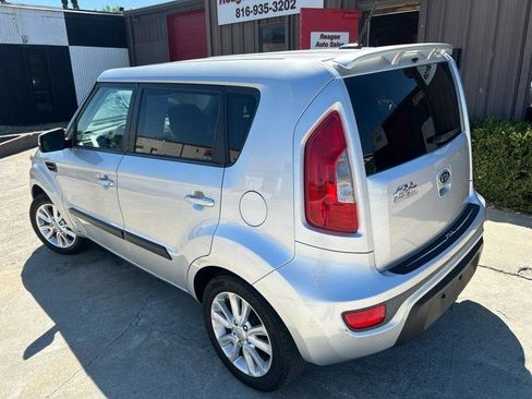 Used 2012 Kia Soul + image 4