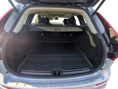 Used 2024 Volvo XC60 T8 Ultimate w/ Protection Package Premier image 19