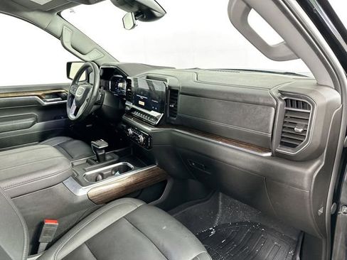 Used 2024 GMC Sierra 1500 Elevation w/ Elevation Premium Package AWD/4WD image 27