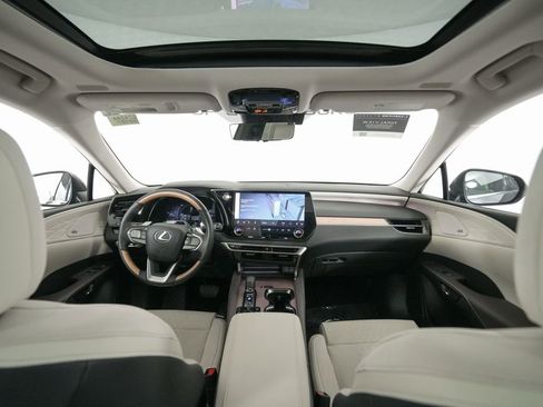 Certified 2025 Lexus RX 450h AWD w/ Convenience Package image 15