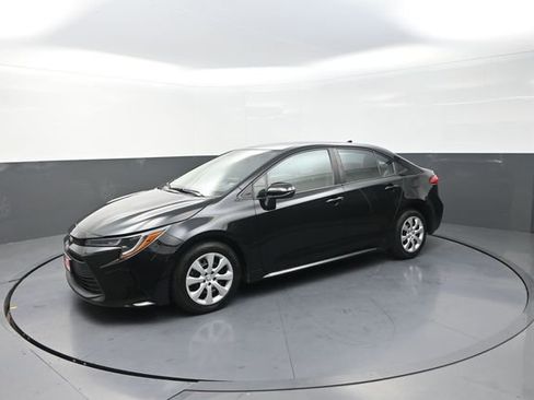 Used 2024 Toyota Corolla LE FWD image 42