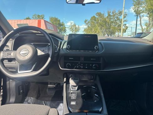 Used 2023 Nissan Rogue S FWD image 13