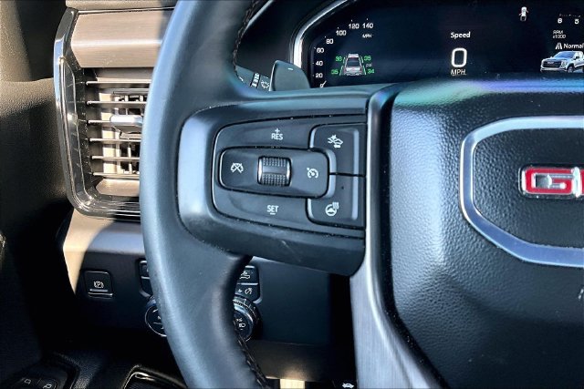 Used 2024 GMC Sierra 1500 AT4 w/ Technology Package AWD/4WD image 12