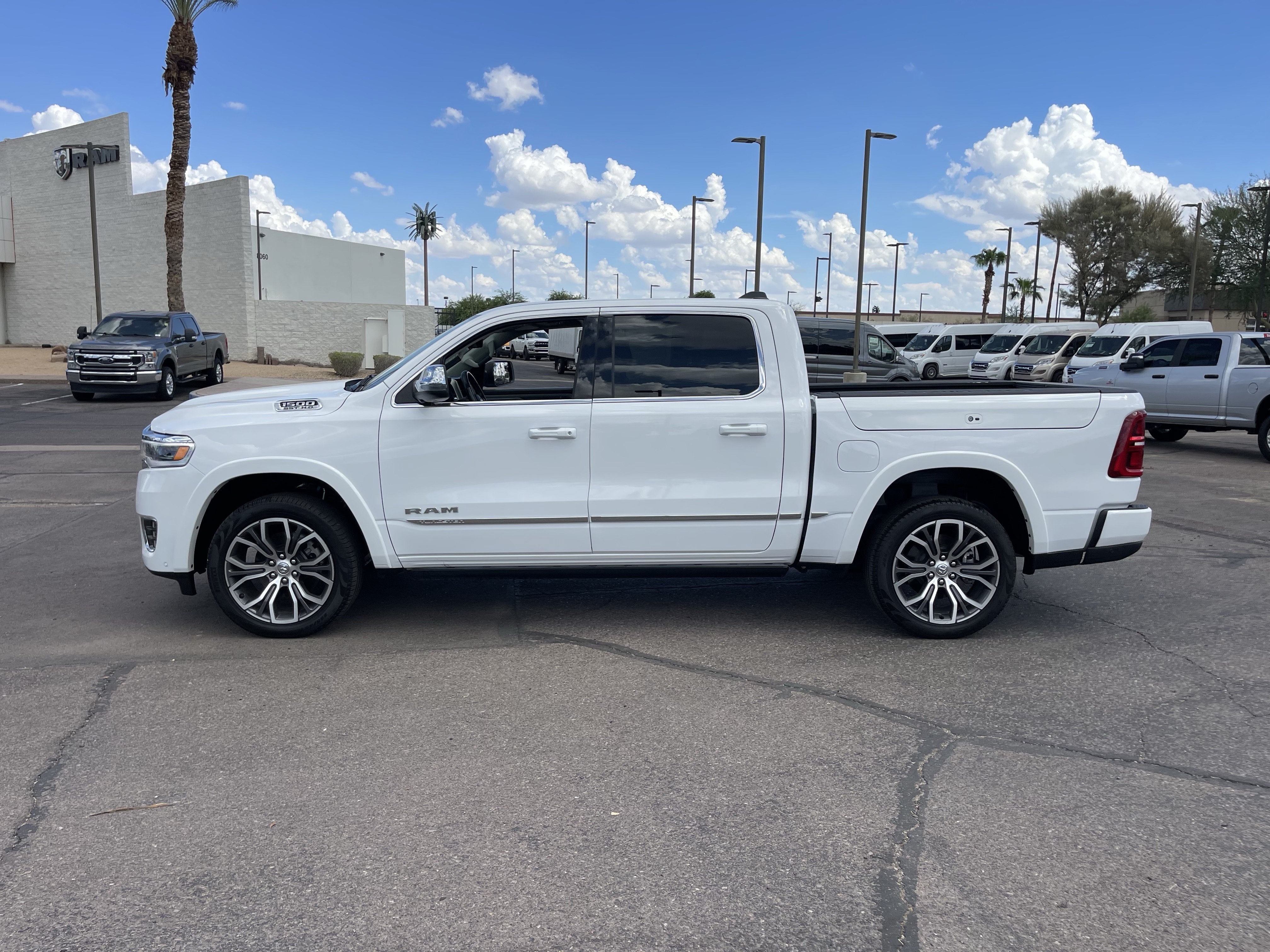Certified 2025 RAM 1500 Tungsten w/ Trailer Tow Group AWD/4WD image 3