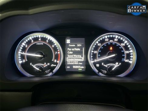 Used 2017 Toyota Highlander SE image 38