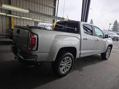 Used 2016 GMC Canyon SLT w/ Driver Alert Package RWD image 4