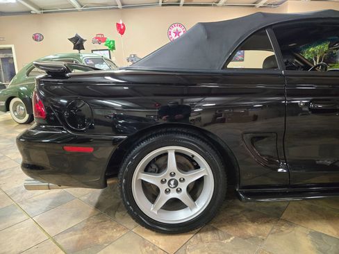 Used 1998 Ford Mustang Cobra image 9