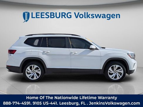Used 2021 Volkswagen Atlas SE w/ Panoramic Sunroof Package FWD image 3